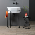 composizione lavabo ovale Tinozza bianco con anelli su struttura in metallo nero opaco