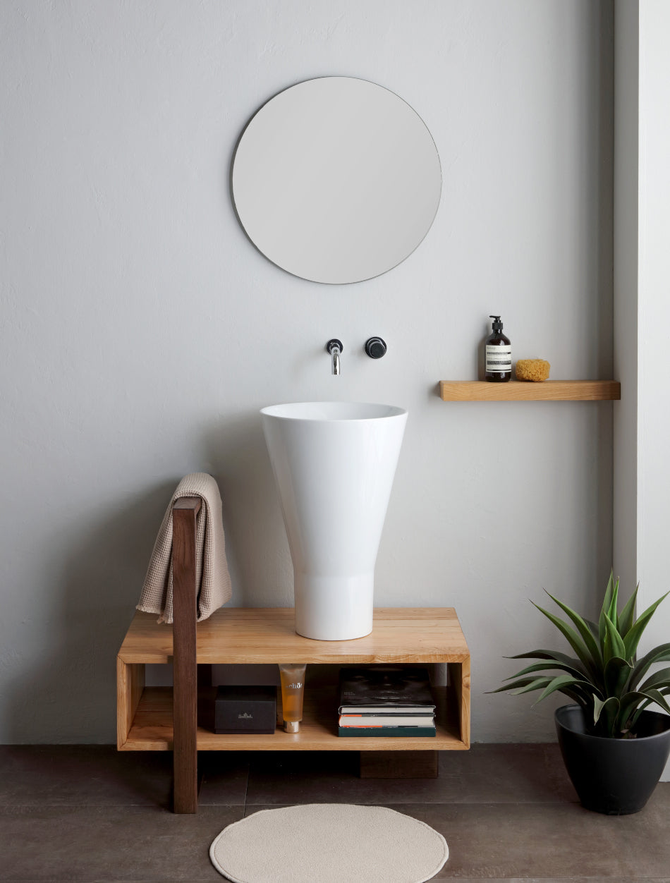 composizione lavabo Torcione bianco su struttura portalavabo in legno Cariola