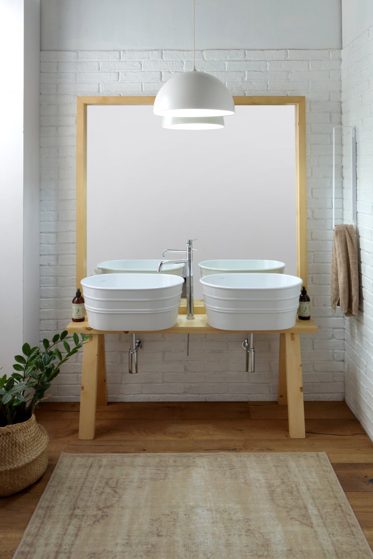 Mobile da terra in legno con specchio Tela Tinozza